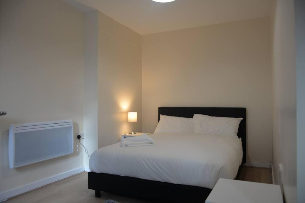 London 4 Bedroom House エクステリア 写真